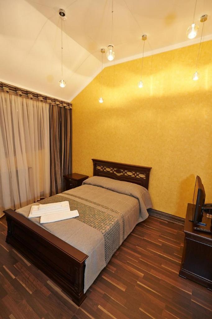 Charivna Taistra Bed & Breakfast Brovary Eksteriør bilde